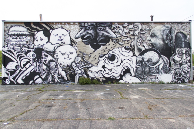 The En Masse–initiated mural in Washington Park, Chicago (photo by Nabiha Khan)