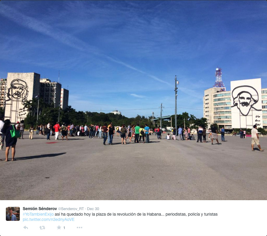 Havana's Plaza de la Revolución on the day of Bruguera's performance (photo by Semión Sénderov/Twitter)