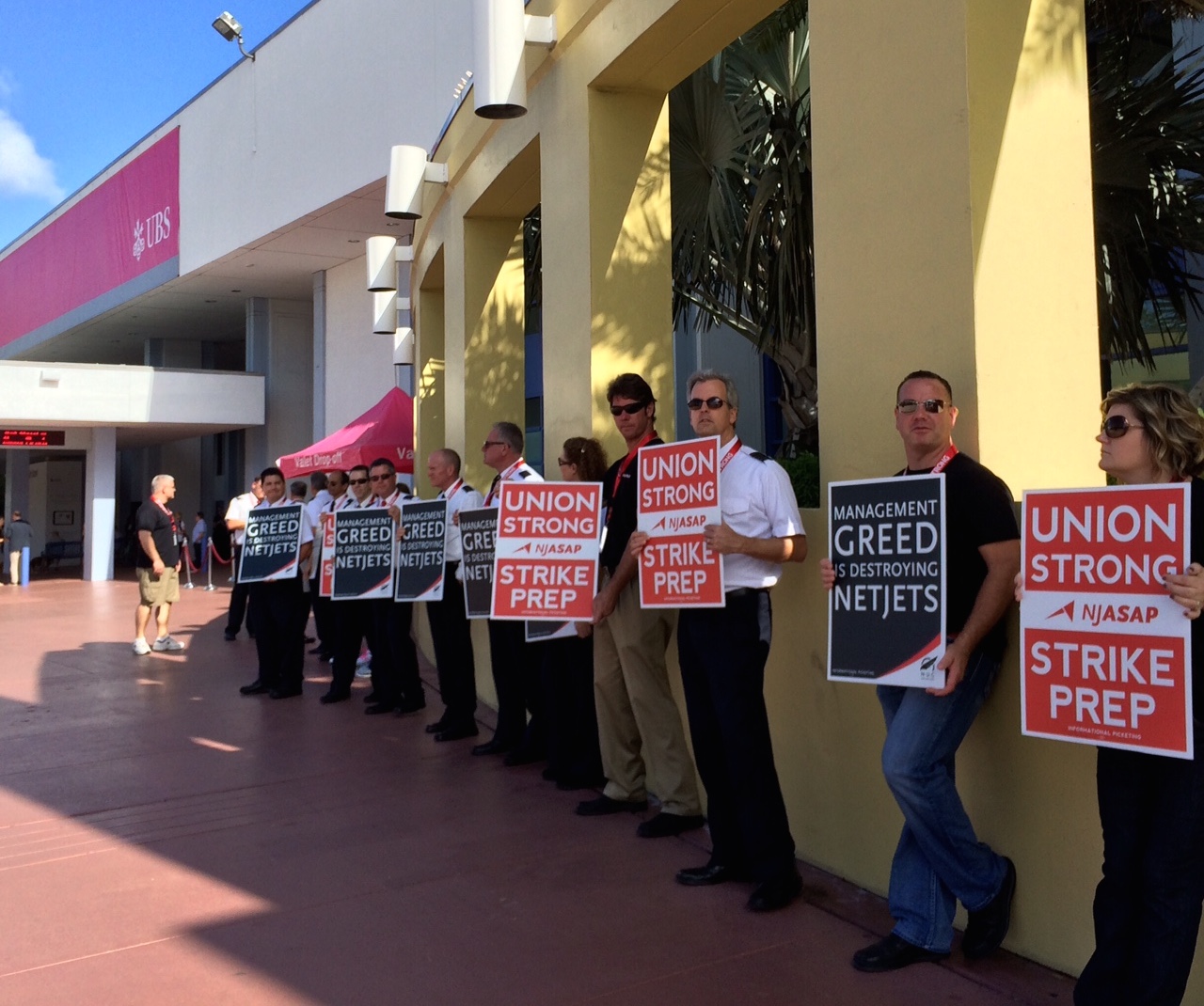 At Art Basel Miami Beach, Private Jet Pilots Picket Their Clients