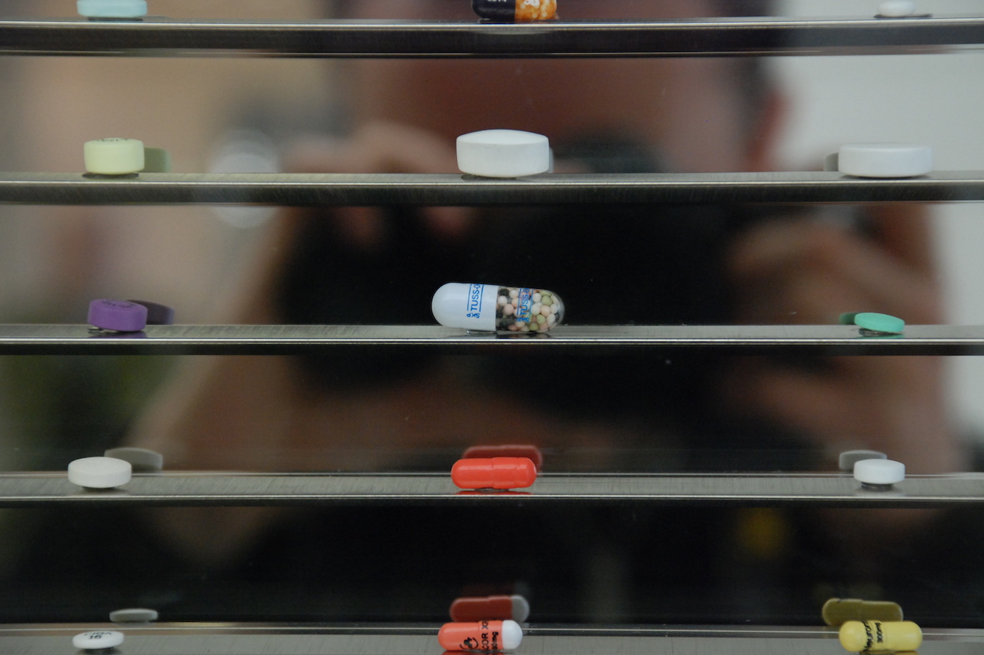 Sackler Family and Purdue Pharma Fund Damien Hirst Pills Retrospective