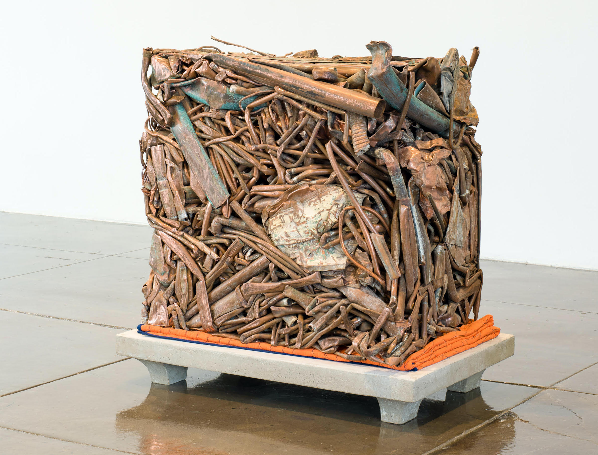 The Artists Sifting Through Your City’s Garbage The Artists Sifting Through Your City’s Garbage