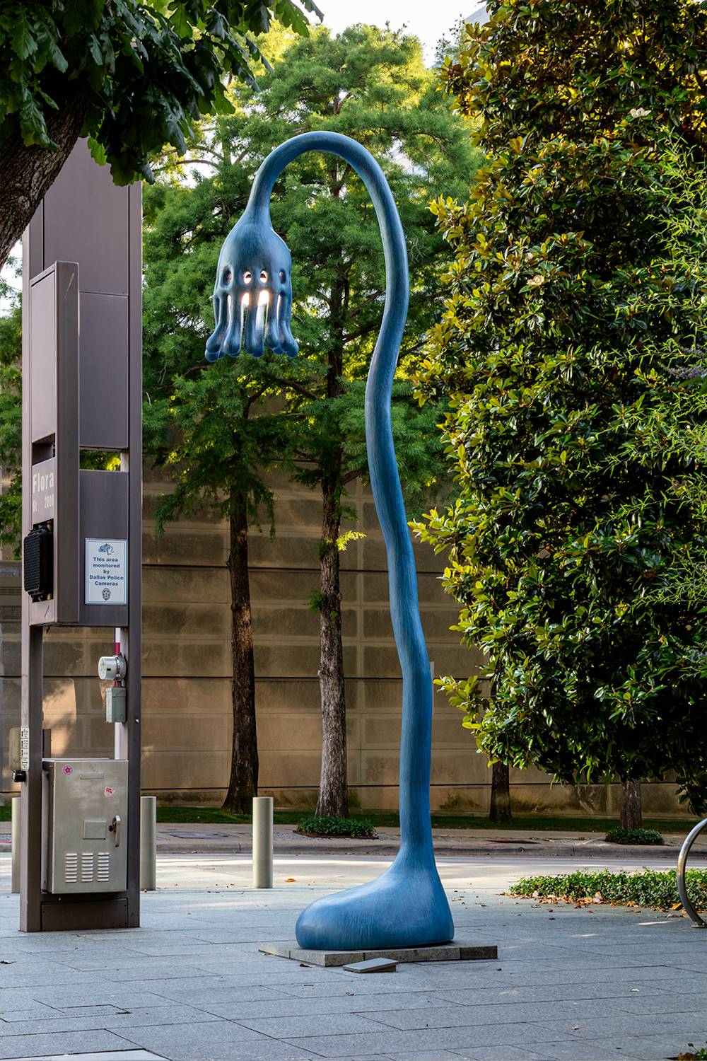 ヴィンテージランプ Lighting sculpture eye Details from Black Nostalgia lamps by Vadim Kibardin.⁠ ⁠ In these