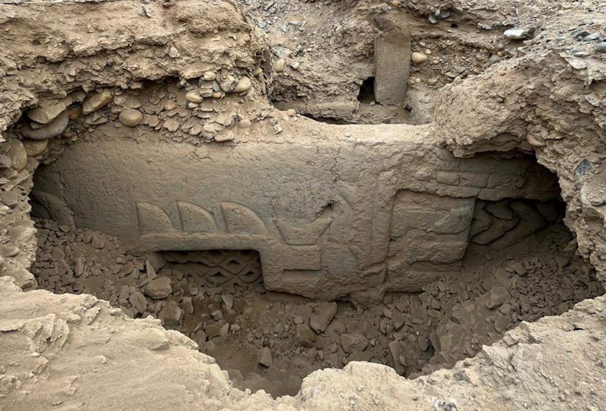في بيرو: علماء الآثار يكتشفون لوحة جدارية استثنائية تعود إلى ٣٠٠٠ عام